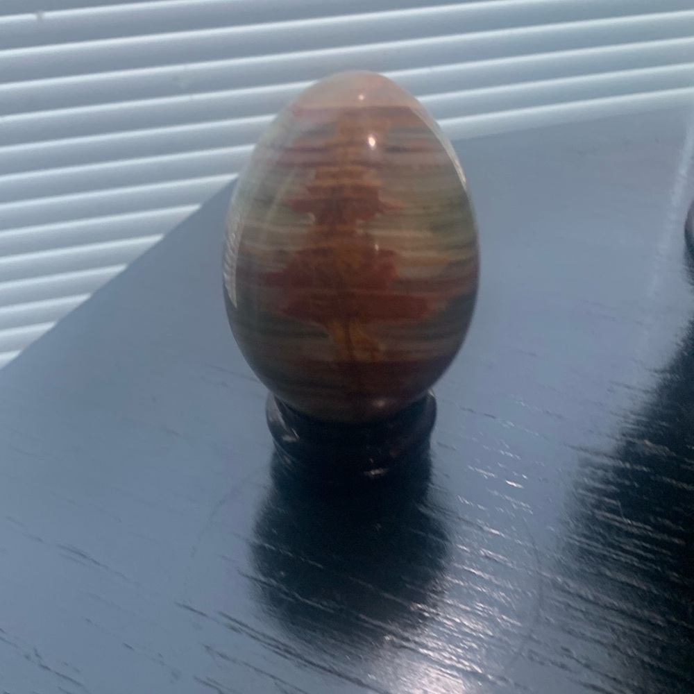 Stone polished egg, stand not included